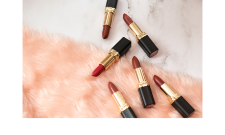 Tips Memilih Lipstik Untuk Usia 50 Tahun