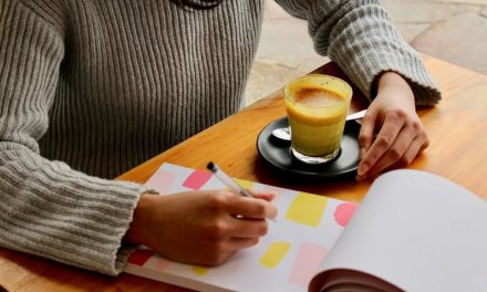 Manfaat Journaling Bagi Kesehatan Mental