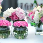 Merangkai Bunga Hias Bisa Meredakan Stress