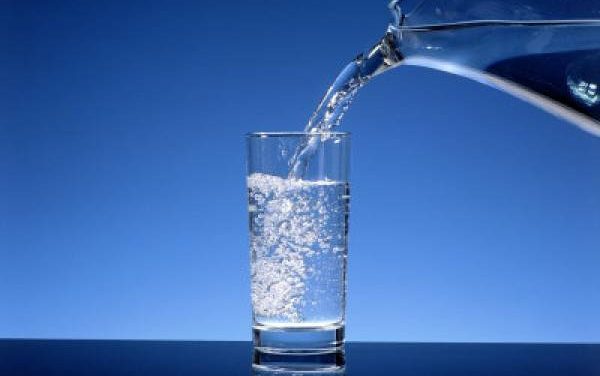 Manfaat Minum Air Putih Setelah Bangun Tidur