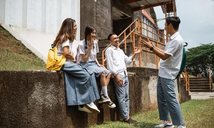 Penyimpangan Sosial Di Kalangan Remaja Dan Cara Mengatasi