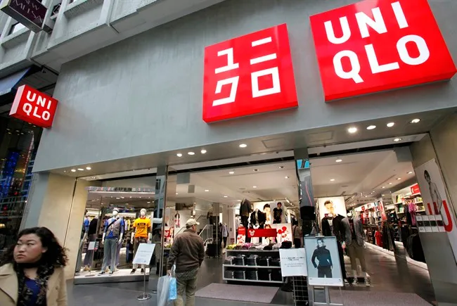 Strategi Uniqlo Mempertahankan Posisi Brand Fashion Global