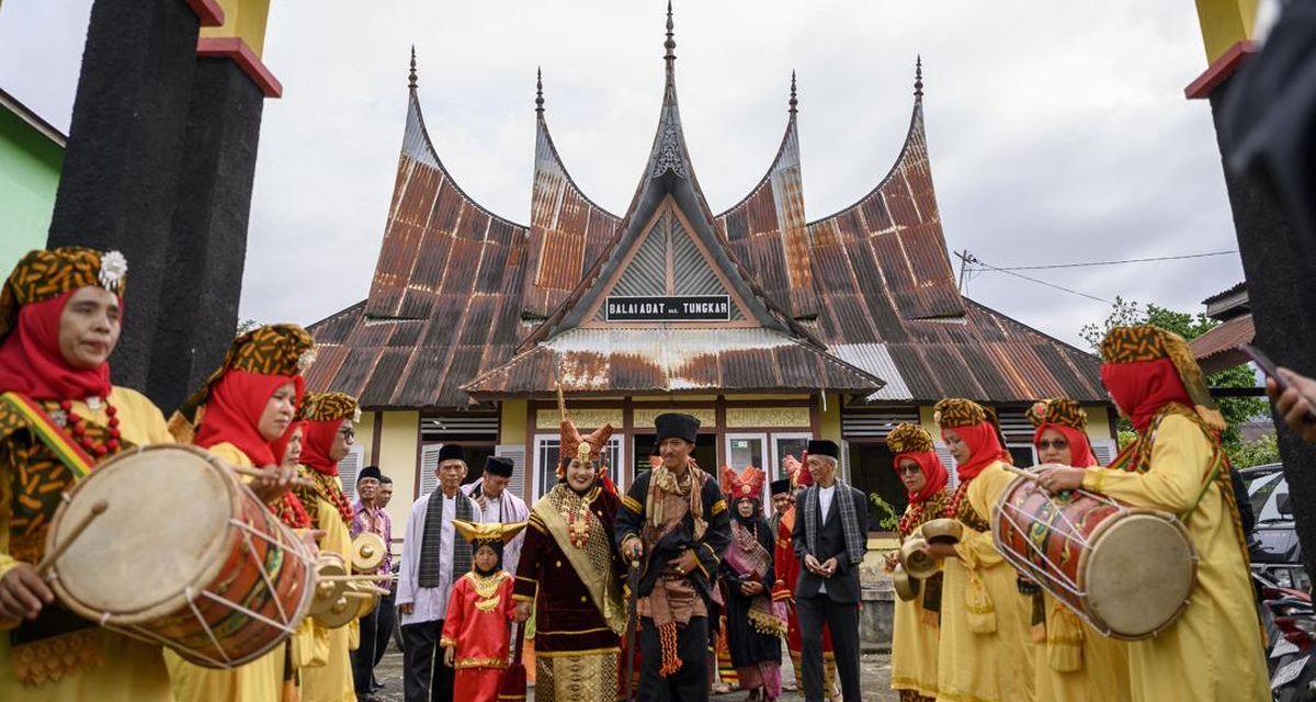 Daya Tarik Suku Minang: Tradisi, Budaya, Dan Filosofi Mendunia