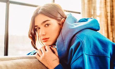 Dua Lipa: Perjalanan Karier Dan Popularitas Penyanyi Dunia Musik
