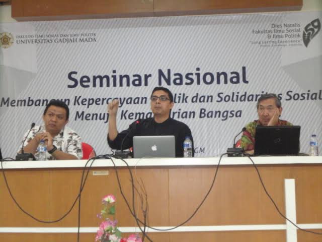 Pemerintahan Indonesia: Kebijakan Dan Kepercayaan Publik