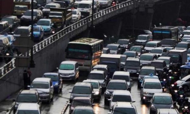 Transportasi Umum: Solusi Mengurangi Kemacetan Di Kota Besar